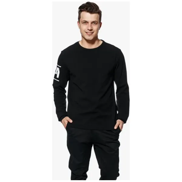 Umbro Bluza Deer , czarny, rozmiar XXL. Czarne bluzy bez kaptura męskie Umbro, m, z bawełny. W wyprzedaży za 63.99 zł.