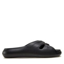 Klapki Melissa. Czarne klapki damskie Melissa, bez wzorów, bez obcasa. Za 399.99 zł.