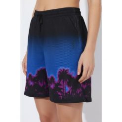 Damskie Szorty sportowe siateczka palmy na lamówce szeroka nogawka. Czarne spodenki sportowe damskie Ulla Popken, plus size, z materiału. Za 199.99 zł.