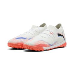 Damskie buty piłkarskie FUTURE 8 MATCH TT PUMA. Białe obuwie do biegania damskie Puma. W wyprzedaży za 289.00 zł.
