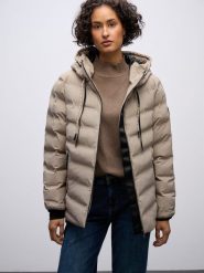 Street One Damska kurtka pikowana Kobiety beżowy jednolity, 38. Brązowe kurtki damskie Street One, bez wzorów, z materiału, bez kaptura. Za 749.95 zł.