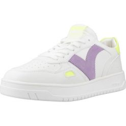 Kapcie VICTORIA 1257121V Biały. Białe kapcie damskie VICTORIA, z syntetyku. Za 263.99 zł.