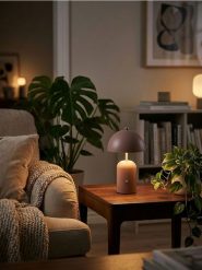Minimalistyczna lampka nocna LED - beżowy. Brązowe koszule nocne damskie Sinsay, bez wzorów. Za 49.99 zł.