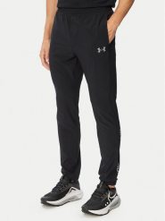 Under Armour Spodnie dresowe Tech™ Utility 6013802 Czarny Regular Fit. Czarne spodnie dresowe męskie Under Armour, z dresówki. Za 339.99 zł.
