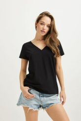 T-SHIRT KLARA CZARNY L - Flawless. Czarne t-shirty damskie Flawless, l, bez wzorów, z bawełny, bez kołnierzyka. Za 189.00 zł.