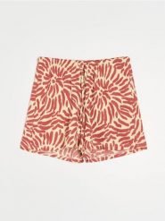 Wzorzyste szorty z wiązaniem - wielobarwny. Szorty damskie Sinsay, bez wzorów. Za 29.99 zł.