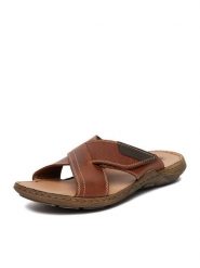 Rieker Klapki CEO-22089-24 Brązowy. Brązowe klapki i japonki męskie Rieker, ze skóry. Za 299.99 zł.
