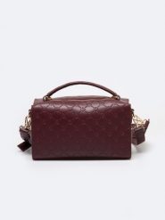 Torebka damska z ozdobnym tłoczeniem bordowa Lisetta 604. Czerwone torebki klasyczne damskie Big Star, bez wzorów, duże, z tłoczeniem, bez dodatków. W wyprzedaży za 179.99 zł.