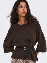 ONLY Sweter w kolorze brązowym rozmiar: XS. Brązowe swetry klasyczne damskie Only, xs, bez kołnierzyka. Za 89.95 zł.