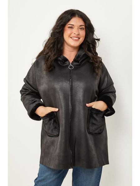 Curvy Lady Kurtka przejściowa w kolorze czarnym rozmiar: 48/50. Czarne kurtki damskie Curvy Lady, bez wzorów, bez kaptura. Za 308.91 zł.