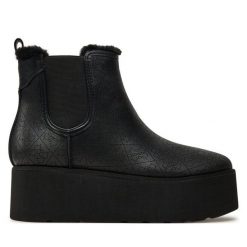 Botki Guess. Czarne botki damskie Guess, bez obcasa, na koturnie, bez zapięcia. Za 479.99 zł.