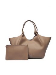 DKNY Torebka R42BAE49 Beżowy. Brązowe torebki klasyczne damskie DKNY, bez wzorów, ze skóry, bez dodatków. Za 609.99 zł.