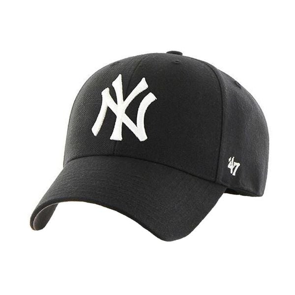 Czapka z daszkiem dla dorosłych 47 Brand New York Yankees MVP Cap. Czarne czapki męskie 47 Brand, bez wzorów, z materiału, sportowe. Za 99.99 zł.
