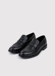 PAKO LORENTE – Czarne mokasyny męskie. Czarne mokasyny męskie Pako Lorente, ze skóry. Za 399.99 zł.