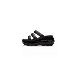 Klapki damskie Crocs Mega Crush Triple Strap. Czarne klapki damskie Crocs, bez wzorów, z materiału, bez obcasa. Za 398.00 zł.