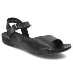 Czarne Sandały Armodo Stylowe Płaskie Obuwie Damskie. Czarne sandały damskie Armodo, bez wzorów, ze skóry, bez obcasa, na platformie. Za 269.00 zł.