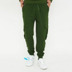 Spodnie sportowe F CARGO ciemnozielone. Zielone spodnie sportowe męskie Legea, z bawełny. W wyprzedaży za 108.00 zł.