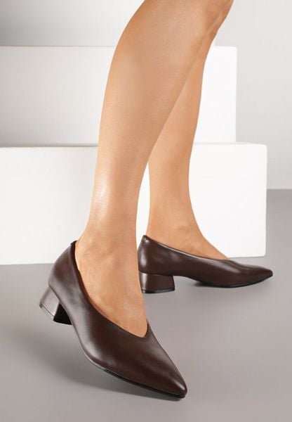 Brązowe Czółenka na Słupku Vices ze Skórzaną Wkładką Alinire. Brązowe czółenka damskie Renee, bez wzorów, z jeansu, bez obcasa, na słupku. Za 69.99 zł.