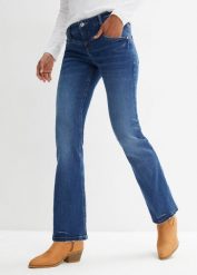 Jeansy ze stretchem o kroju bootcut, mid waist. Niebieskie jeansy damskie bonprix. Za 124.99 zł.