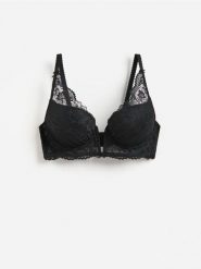 Biustonosz super push up z koronką - czarny. Czarne biustonosze Reserved, bez wzorów, z koronki. Za 79.99 zł.