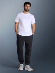 4F T-shirt regular z nadrukiem męski - biały M. Białe t-shirty męskie 4f, m, bez wzorów, z materiału, bez kołnierzyka. Za 69.99 zł.