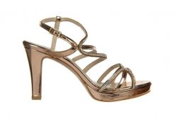Sandały Bayla-187 557-717 Rose 187038, Różowe złoto, Skóra ekologiczna - 37. Żółte sandały damskie Bayla, bez wzorów, z lakierowanej skóry, bez obcasa, na platformie. W wyprzedaży za 170.10 zł.