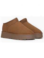 ISLAND BOOT Botki "Floella" w kolorze jasnobrązowym rozmiar: 38. Brązowe botki damskie Island Boot, z materiału, bez obcasa, na platformie, bez zapięcia. Za 144.92 zł.