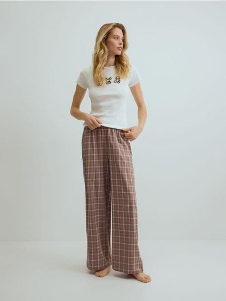 Dwuczęściowa piżama z misiami - brązowy. Brązowe piżamy damskie Reserved, l, bez wzorów, z bawełny, bez ramiączek. Za 139.99 zł.