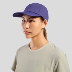 Czapka biegowa ODLO Performance X-Light Pack ultralekka i składana. Fioletowe czapki męskie Odlo, bez wzorów, sportowe. Za 131.29 zł.