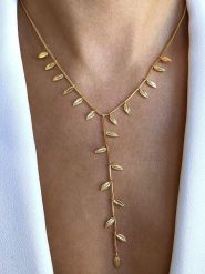 Les Favorites Pozłacany naszyjnik z elementami ozdobnymi - dł. 40 cm rozmiar: onesize. Żółte naszyjniki damskie Les Favorites, pozłacane. Za 295.99 zł.