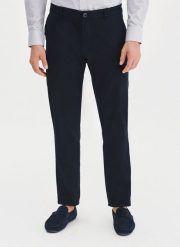 PAKO LORENTE – Granatowe spodnie chino. Spodnie materiałowe męskie Pako Lorente, bez wzorów, z bawełny, casualowe. Za 149.99 zł.