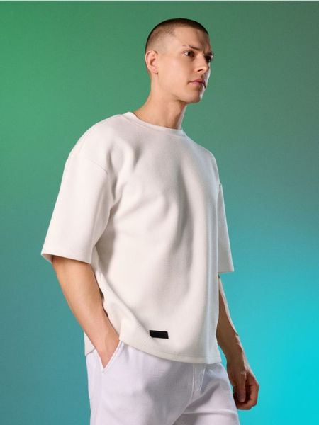 Bluza ze strukturą wafelkową - biały. Białe bluzy bez kaptura męskie Sinsay, l. Za 49.99 zł.