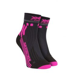 Skarpety biegowe damskie X-Socks Run Speed Two 4.0. Czerwone skarpetki damskie X-Socks, bez wzorów. W wyprzedaży za 96.00 zł.