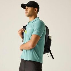 Męska koszulka polo Maverik ze stretchem. Zielone koszulki polo męskie Regatta, m, bez wzorów, z dzianiny, bez ramiączek. Za 149.99 zł.