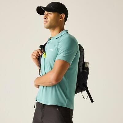 Męska koszulka polo Maverik ze stretchem. Niebieskie koszulki polo męskie Regatta, m, bez wzorów, z dzianiny, bez ramiączek. W wyprzedaży za 89.99 zł.