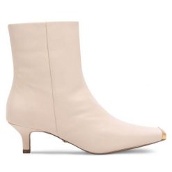 Botki GINO ROSSI. Brązowe botki damskie Gino Rossi, bez obcasa, na szpilce, bez zapięcia. Za 399.99 zł.