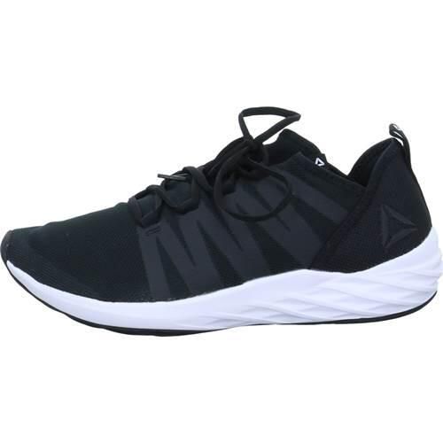 Buty do chodzenia męskie Reebok Astroride Future. Czarne obuwie do biegania damskie Reebok. Za 241.46 zł.