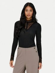 ONLY Bluzka Tilde 15344695 Czarny Regular Fit. Czarne topy sportowe damskie Only, s, bez wzorów, z syntetyku, bez ramiączek. Za 139.99 zł.