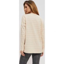 Bluza w paski beżowa. Brązowe bluzy bez kaptura damskie MOODO, xs, z bawełny. W wyprzedaży za 26.99 zł.