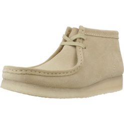 CLARKS ORIGINALS WALLABEE BOOT Jasnobrązowy. Brązowe obuwie trekkingowe damskie Clarks. Za 601.99 zł.