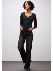 Street One Koszulka w kolorze czarnym rozmiar: 38. Czarne bluzki damskie Street One, bez wzorów, bez kołnierzyka. Za 100.04 zł.