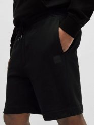 Hugo Boss Underwear Szorty dresowe w kolorze czarnym rozmiar: S. Czarne szorty męskie Hugo Boss Underwear, z bawełny, bez kołnierzyka. Za 239.45 zł.