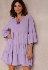 Fioletowa Sukienka Thelike. Fioletowe sukienki damskie Renee, na imprezę, m, w ażurowe wzory, z tkaniny, boho, bez kołnierzyka, bez ramiączek, mini, rozkloszowane. W wyprzedaży za 76.99 zł.