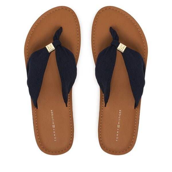 Japonki Tommy Hilfiger. Niebieskie klapki damskie Tommy Hilfiger, bez wzorów, bez obcasa. Za 229.99 zł.