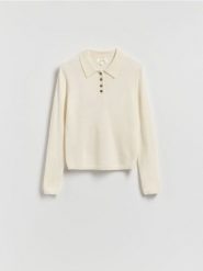 Wełniany sweter z domieszką kaszmiru - złamana biel. Swetry klasyczne damskie Reserved, l, z dzianiny, bez kołnierzyka. Za 199.99 zł.