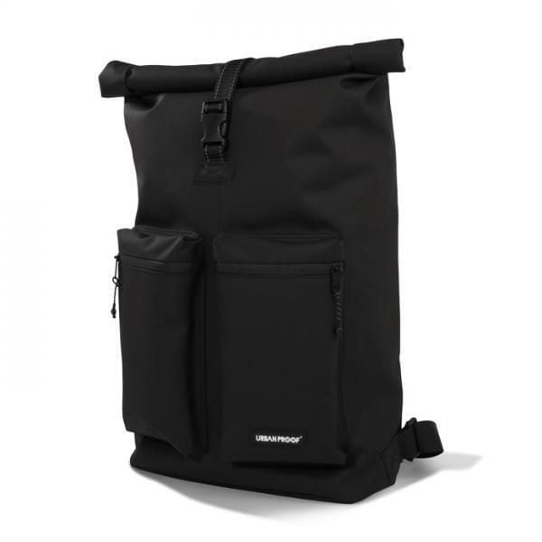 Plecak rolltop Urban Proof. Czarne plecaki damskie URBAN PROOF, bez wzorów. Za 307.49 zł.