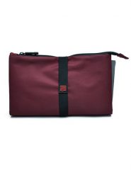 IRIS Barcelona Torba w kolorze czerwonym na przekąski - 30 x 24 x 13 cm rozmiar: onesize. Czerwone torebki klasyczne damskie IRIS Barcelona, bez wzorów, z materiału, bez dodatków. Za 47.82 zł.