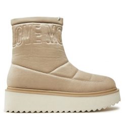 Botki LOVE MOSCHINO. Brązowe botki damskie Love Moschino, bez obcasa, na płaskiej podeszwie, bez zapięcia. Za 949.99 zł.
