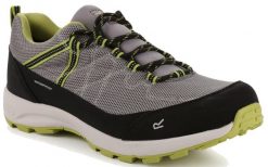 Buty trekkingowe dla mężczyzn SAMARIS LITE LOW. Szare buty trekkingowe męskie Regatta, z gumy, bez zapięcia. Za 259.99 zł.