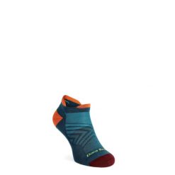 Skarpety biegowe Darn Tough Run No Show Tab Ultra-Lightweight with Cushion. Zielone skarpetki męskie DARN TOUGH, bez wzorów. Za 114.99 zł.